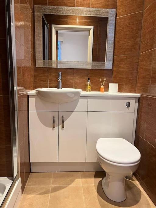 Spacious 2Bed/2Bath Flat Next To London Eye Londres Exterior foto